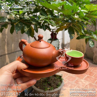 Bộ ấm trà độc ẩm gốm son dáng quai rồng