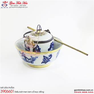 Điếu bát men lam cổ bọc đồng vẽ Cổ Đồ