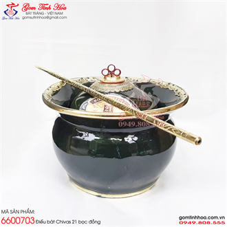 Điếu Chivas 21 màu xanh lục bọc đồng