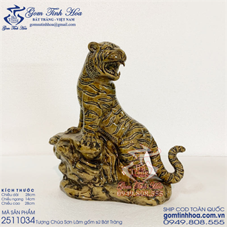 Tượng Chúa sơn lâm bằng gốm sứ