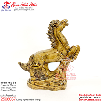 Tượng ngựa phong thủy gốm sứ Bát Tràng